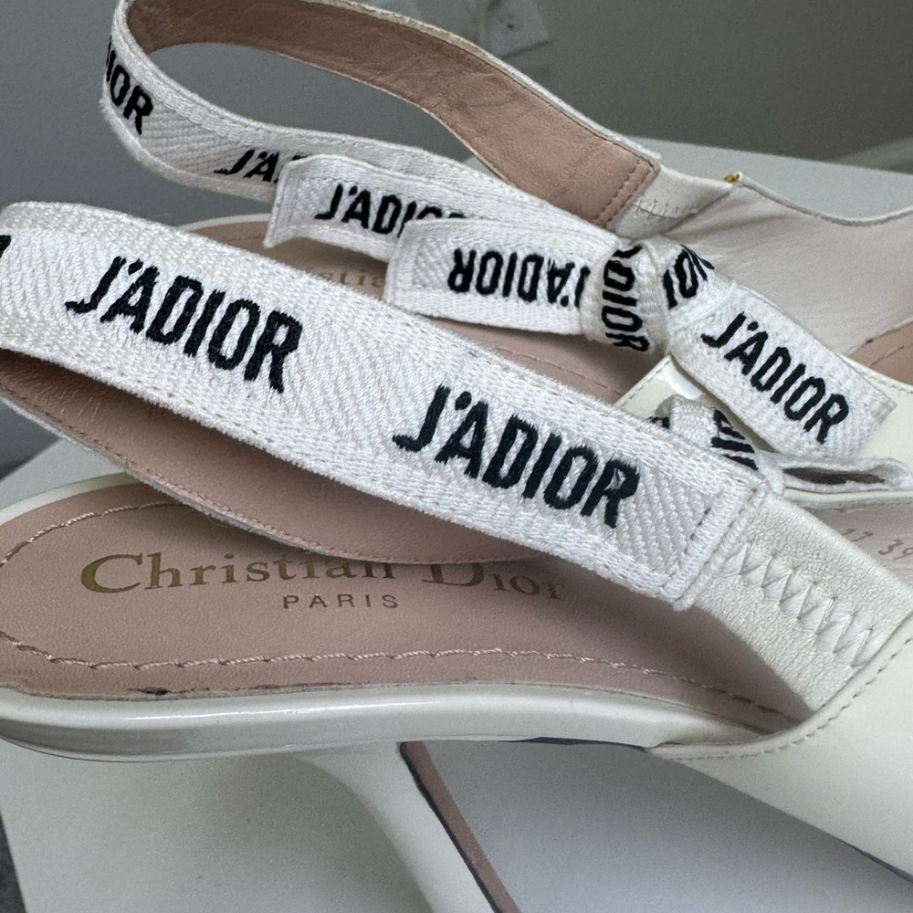 Christian Dior J’Adior Slingback Pumps Size 39 | Cream Patent Leather - Picture 8 of 10
